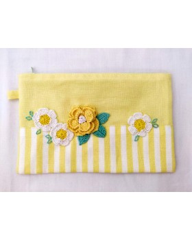 Happy Threads Beautiful Storage Pouch (Yellow) Happy Threads Beautiful Storage Pouch (Yellow)